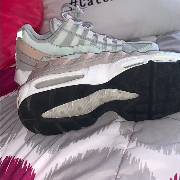 Nike Airmax 95s pink - Picture 4 of 7